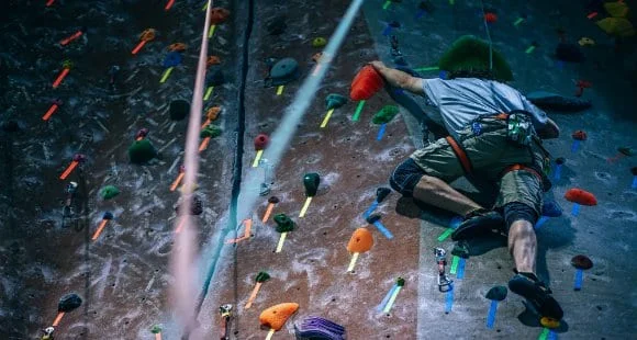 Rock-Climbing-3
