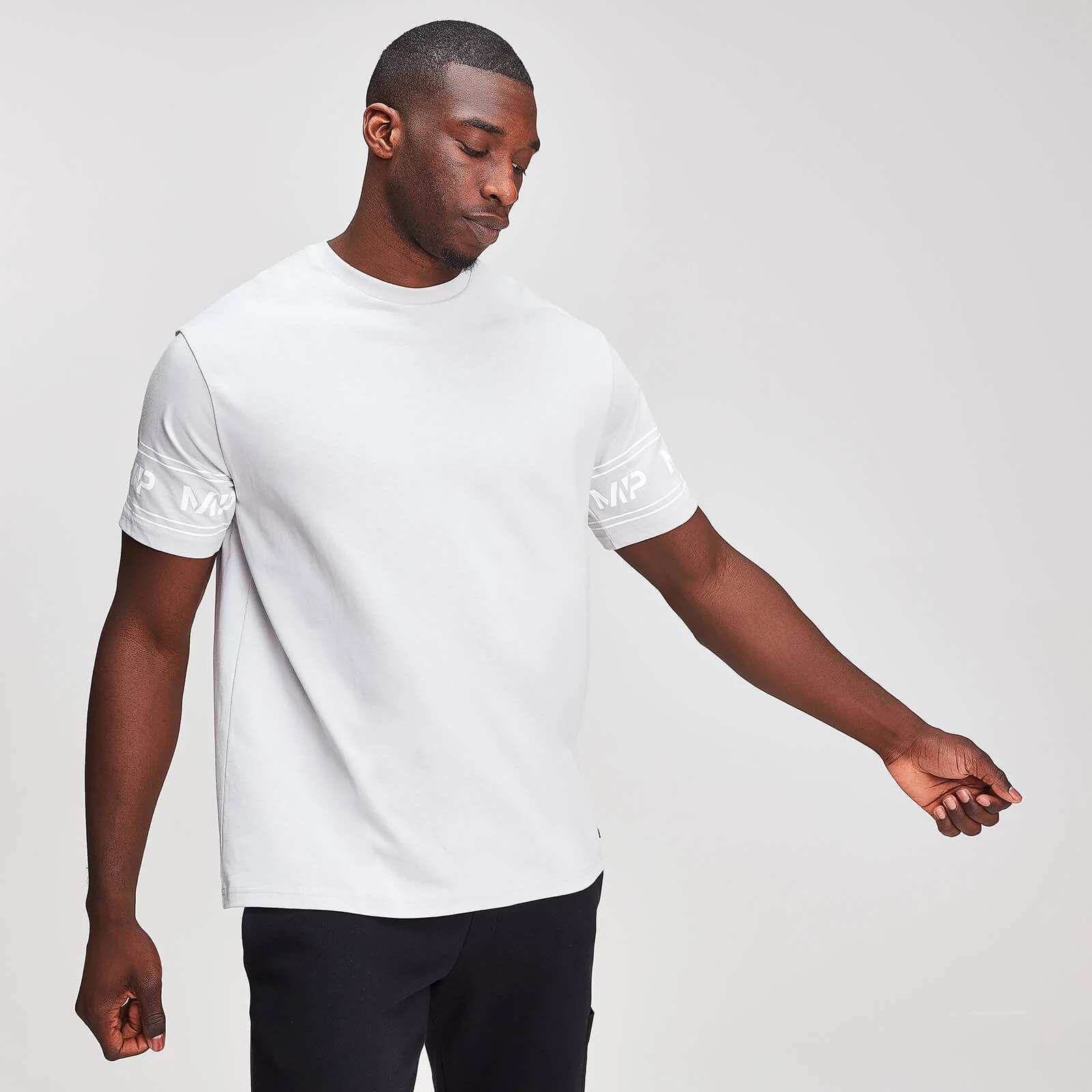 Myprotein Graphic Heren Sleeve Logo T-Shirt - Chroom - XS Afbeelding 1