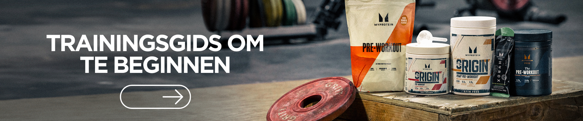Trainingsgids om te beginnen Ontdek de perfecte trainingssplit voor jouw fitnessreis. De klassieke vijfdaagse fitnessroutine, met twee rustdagen, zorgt voor vitale hersteltijd. Je kunt vijf dagen achter elkaar trainen of flexibel zijn met een tweedaagse aanpak. Overweeg opties zoals de upper-lower split (dag bovenlichaam, dag onderlichaam, rust) of een spierspecifieke split (rug/biceps, benen, rust, borst/schouders/triceps, benen, rust). Stel een trainingsplan op dat past bij je behoeften en schema, en haal het meeste uit elke training en rustdag voor een uitgebalanceerde fitnessreis. Voor mensen met een drukker schema kun je nog steeds spieren opbouwen met een 3-daagse sportschoolroutine per week. Probeer een maandag-woensdag-vrijdag aanpak of kies een van de drie niet-opeenvolgende dagen die het beste in je schema passen. Het beste is om je elke sessie te richten op full-body workouts, gericht op de belangrijkste spiergroepen voor maximale spiertoename en algehele fitheid. Onthoud dat consistentie het belangerijkst is, dus haal het meeste uit je training en geef je lichaam de tijd om op te laden tijdens rustdagen voor vooruitgang en succes op de lange termijn.